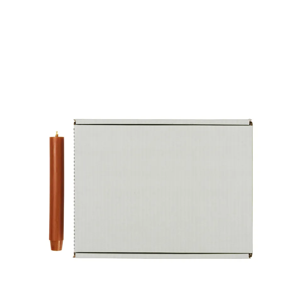 Broste Copenhagen Rustic Taper svíčka kónická