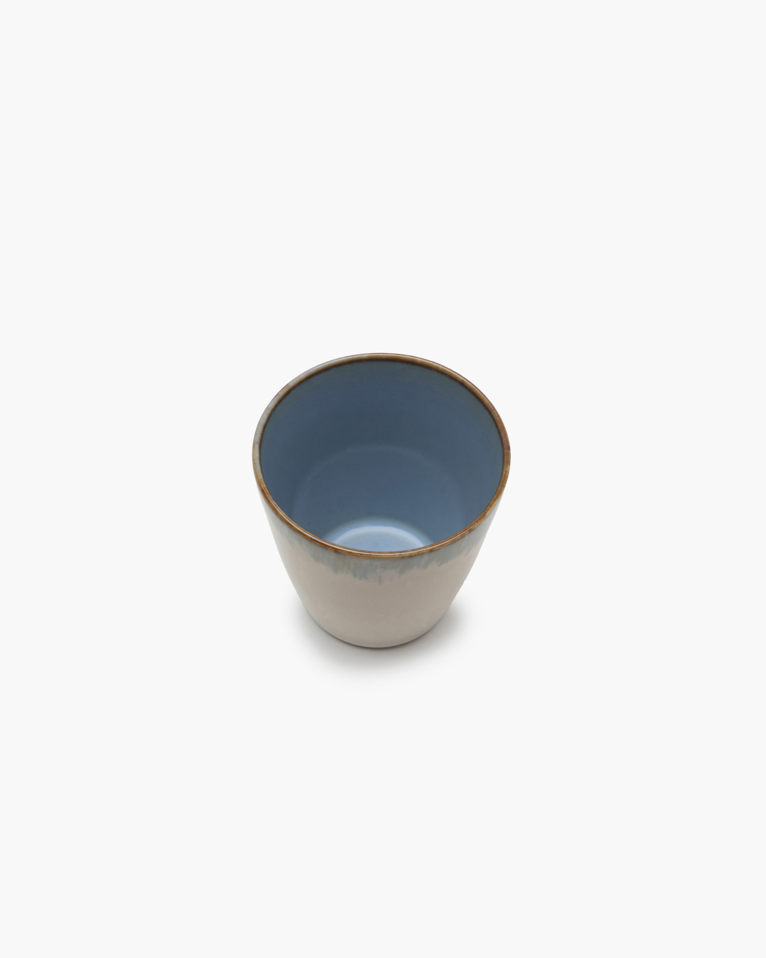 Serax Terres de Rêves Conical Cup S šálek misty grey reaktivní