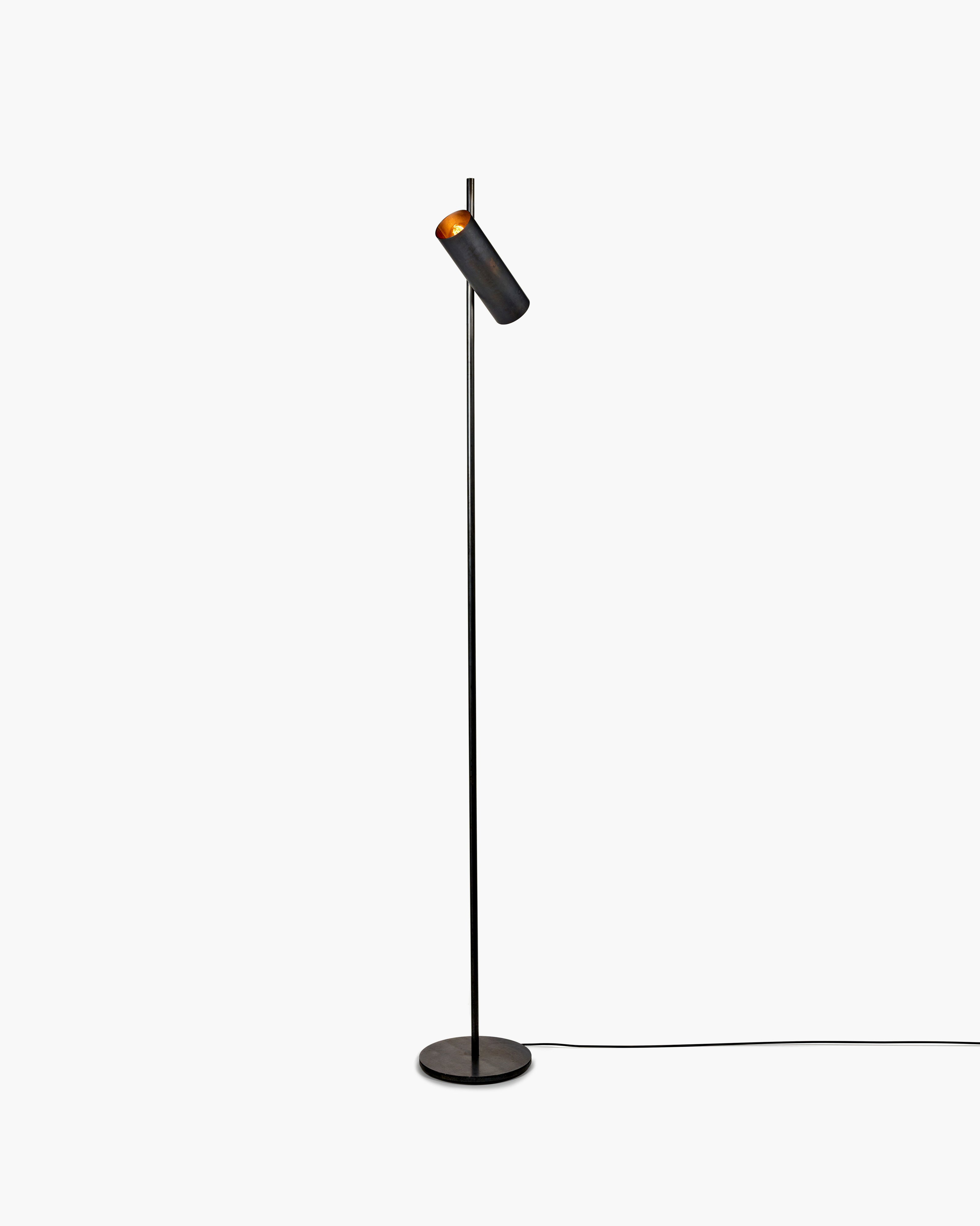 Serax Sofisticato NR.16 stojací lampa černá ocelová
