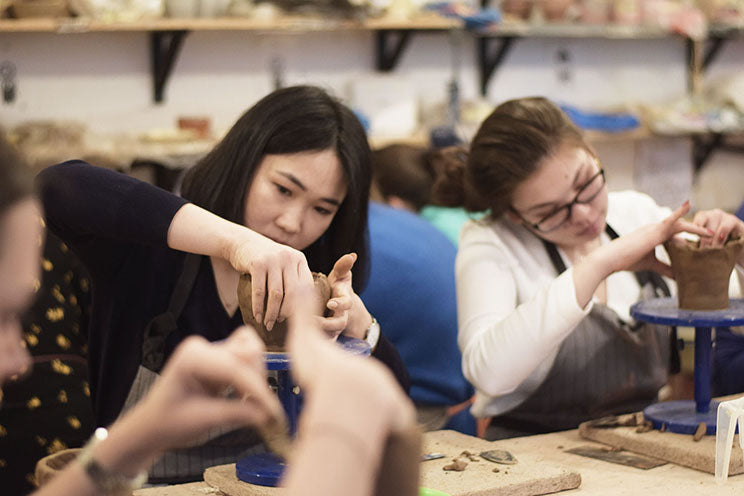 Terra Ceramics Prague Ceramic & Wine teambuilding 120 min