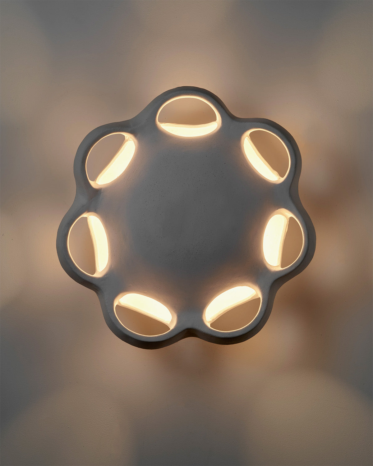 Serax Harna nástěnná lampa béžová keramika