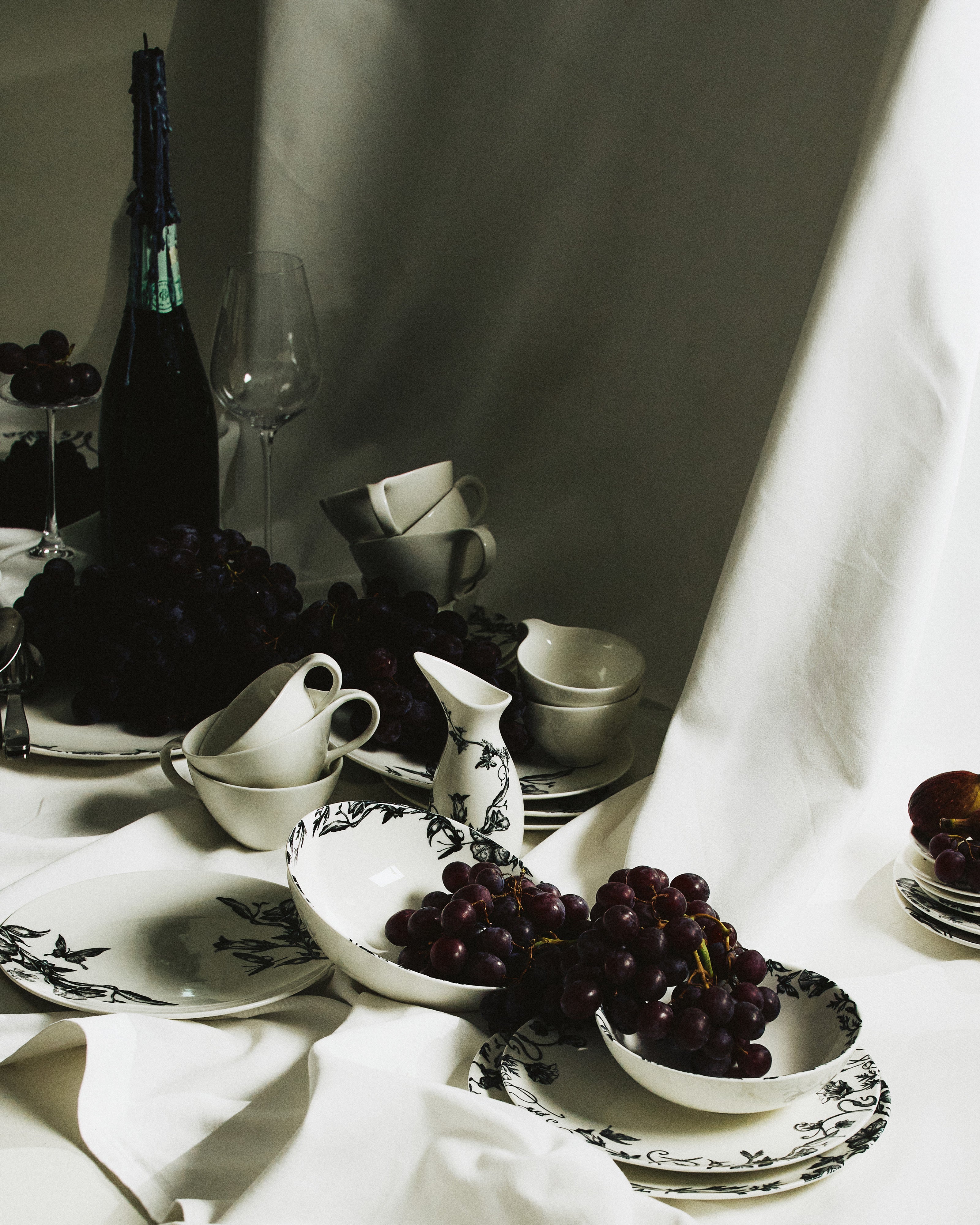 Serax Unity Floral Fantasy snídaňový talíř bílo-černý